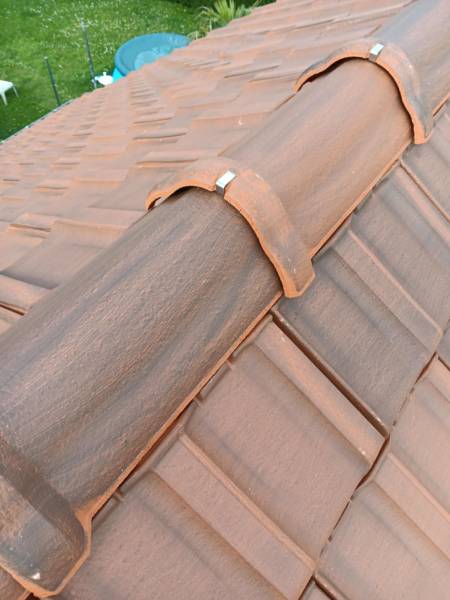 Réfection par nos couvreurs d'une toiture en tuiles terre cuite suite devis près de Fécamp 76 en Seine Maritime